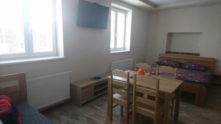 Business Apartman Zamberk Bagian luar foto