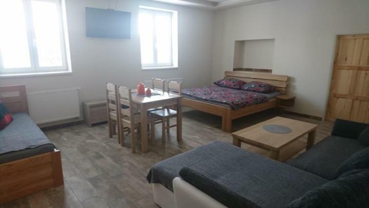 Business Apartman Zamberk Bagian luar foto